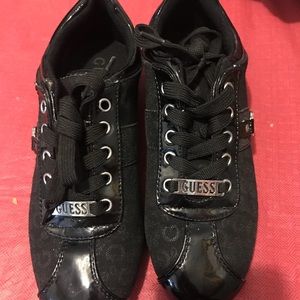 Authentic guess sneakers
